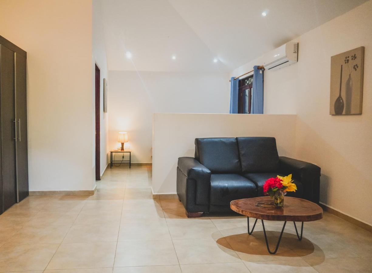 Hostel 7, Casa De Gingi Playa Santa Teresa  Kültér fotó