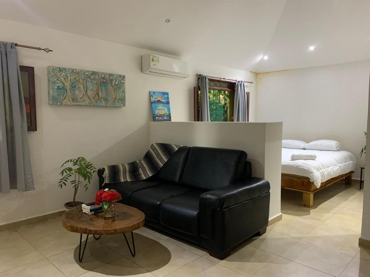 Hostel 7, Casa De Gingi Playa Santa Teresa  Kültér fotó